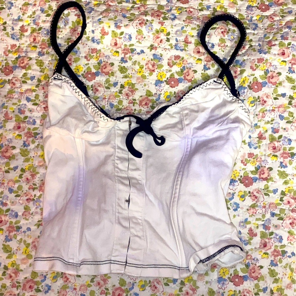 White Fox Black & White CropTop